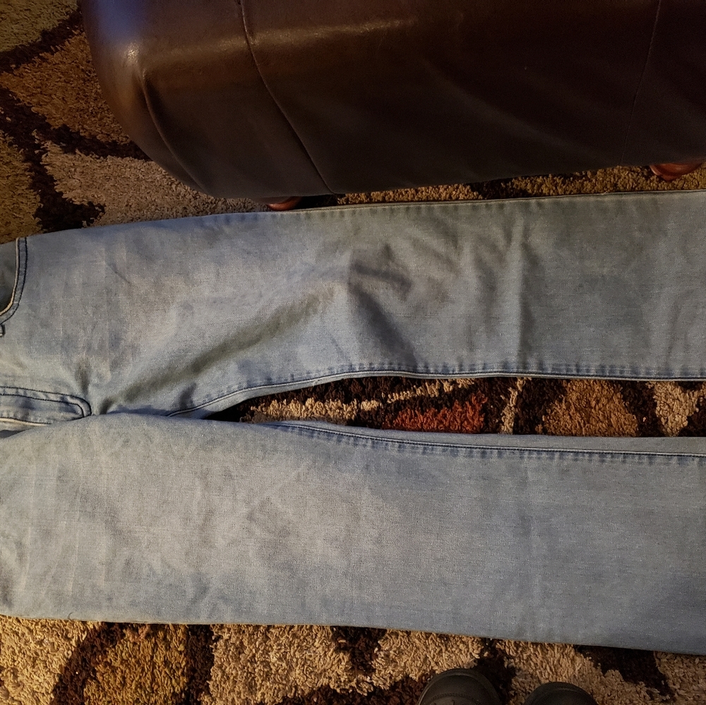 Robin Jeans - Picture 2 of 4